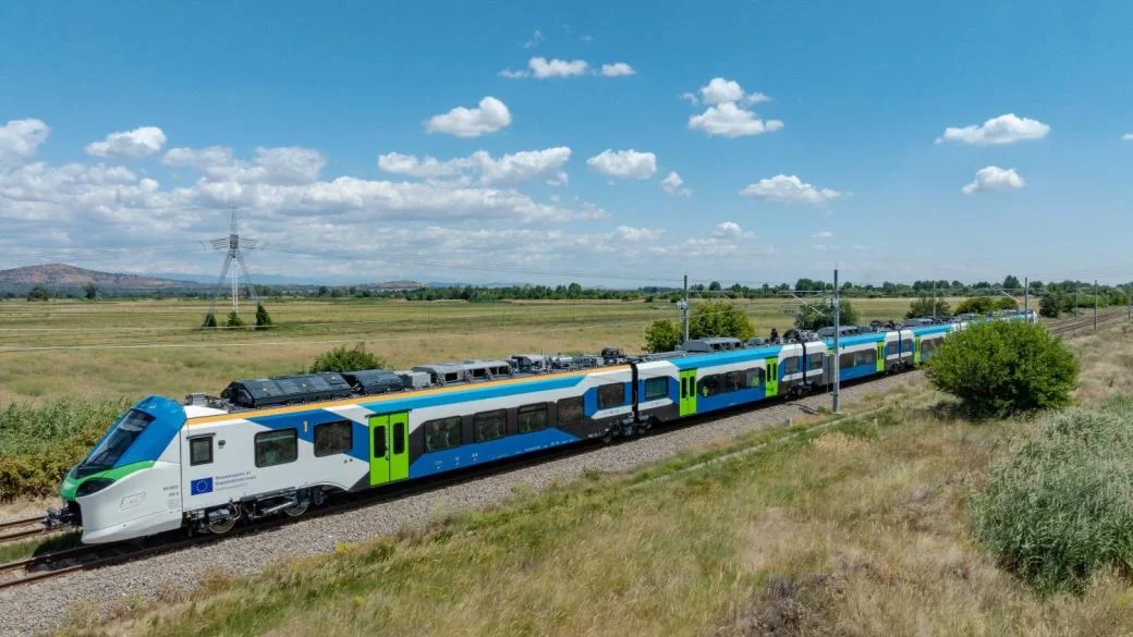 Първите 12 електрически влака Coradia Stream за България са напълно готови