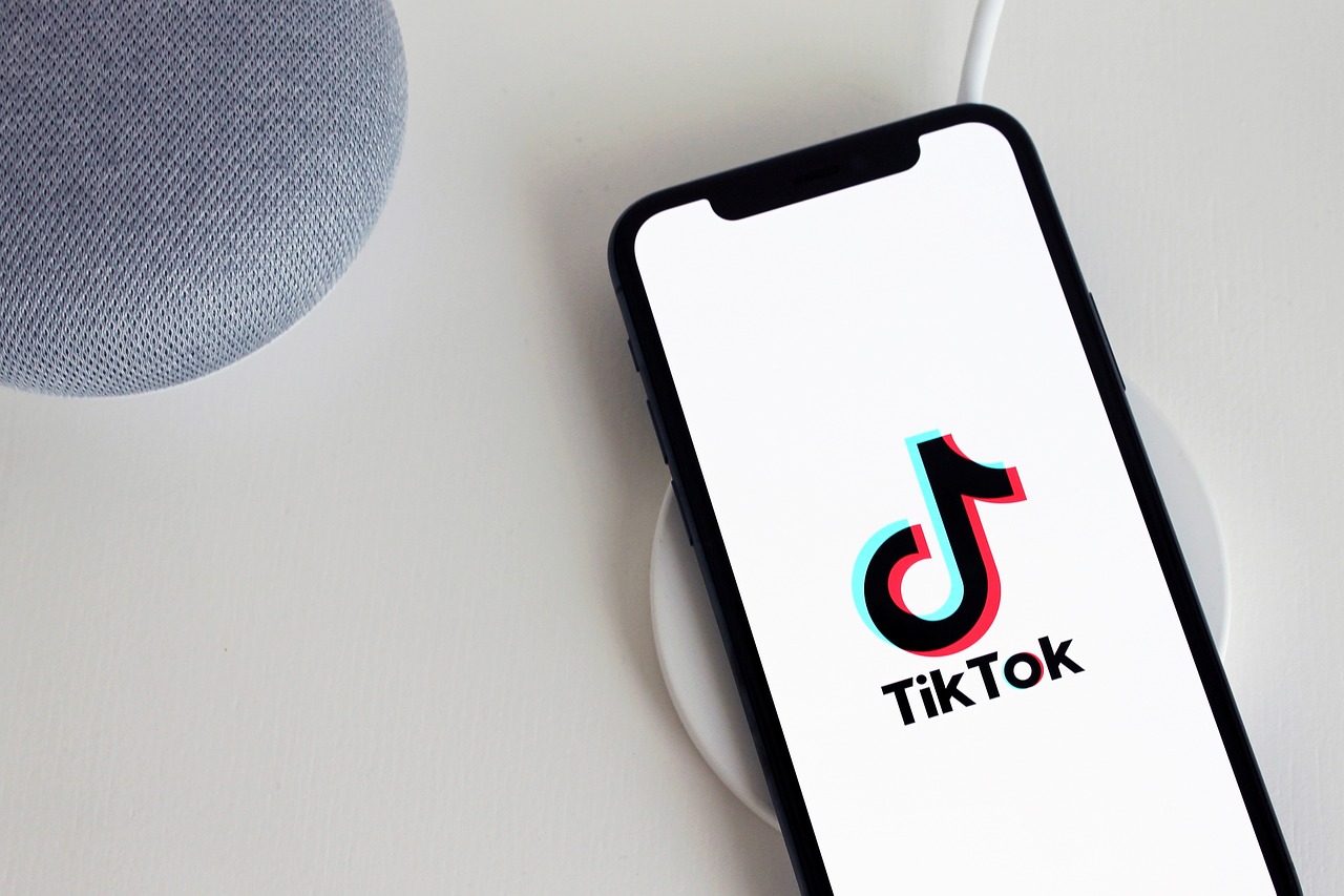 FilmTok: Новото дигитално кино поколение на TikTok